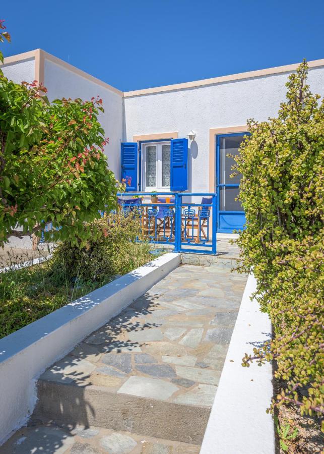 Limestone In Milos Triovasálos 외부 사진